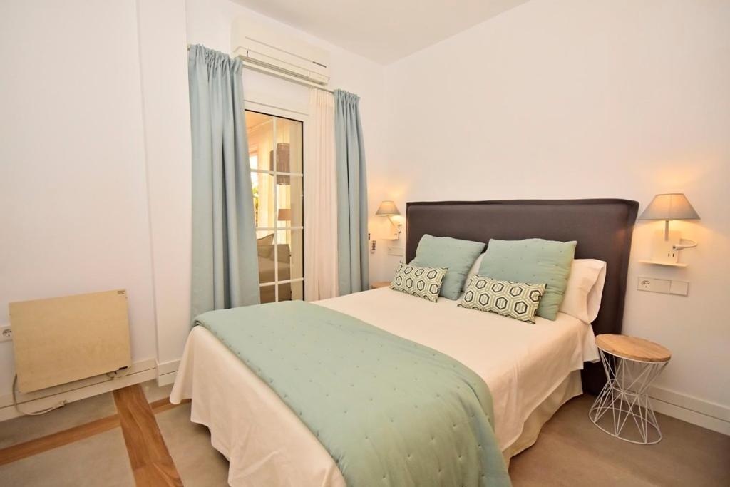 Apartamento 70sqm Private Terrace In Front Of The Sea & 107sqm Brand New *