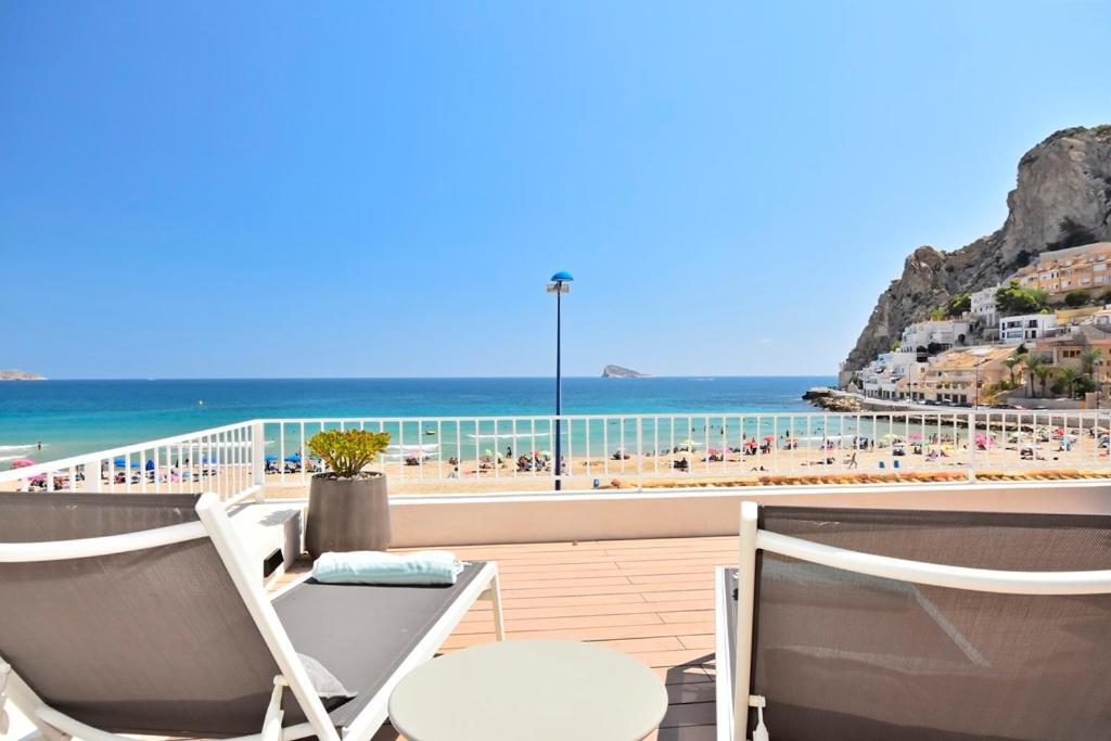 70sqm Private Terrace In Front Of The Sea & 107sqm Brand New Apartment *